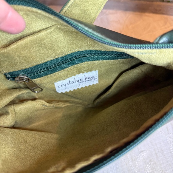Crystalyn Kae forest green vegan leather shoulder sling handbag/purse. - Picture 8 of 12